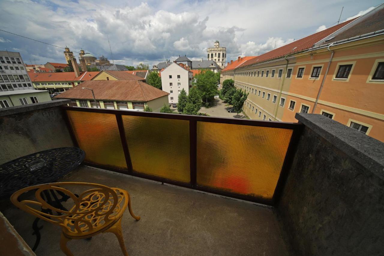 Apartament Denis Apartman Eger Zewnętrze zdjęcie